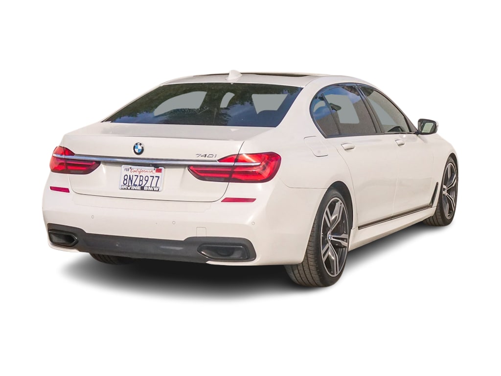 Thumbnail: 2018 BMW 7 Series - 17