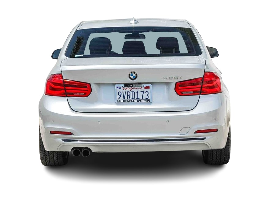 Thumbnail: 2017 BMW 3 Series - 4