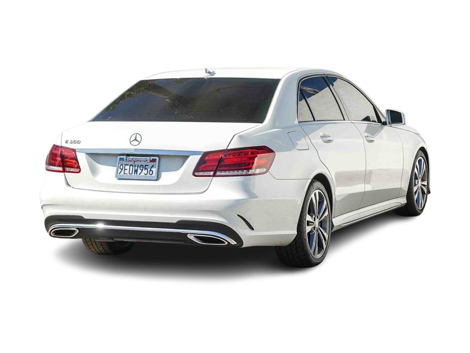 Thumbnail: 2016 Mercedes-Benz E-Class - 9