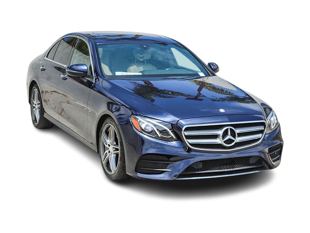 Thumbnail: 2017 Mercedes-Benz E-Class - 8