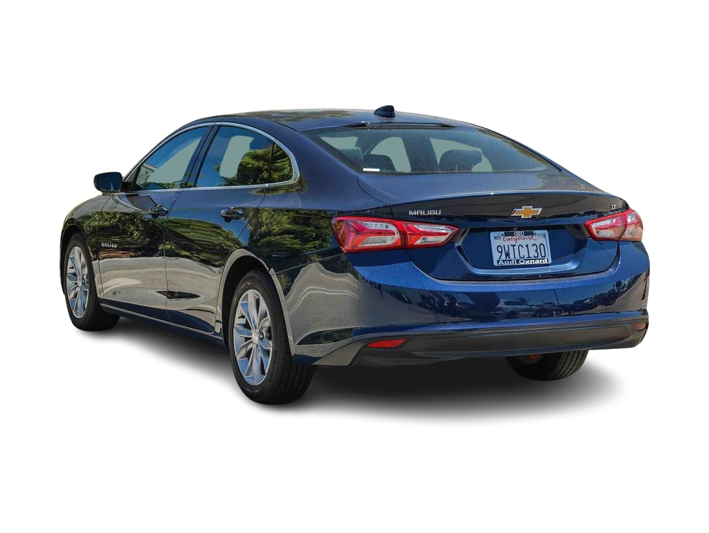 Thumbnail: 2022 Chevrolet Malibu - 3