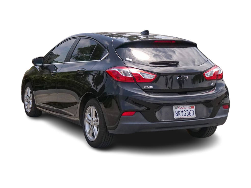 Thumbnail: 2018 Chevrolet Cruze - 3