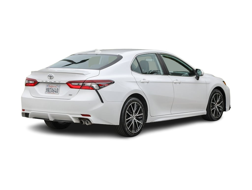 2022 Toyota Camry SE 18