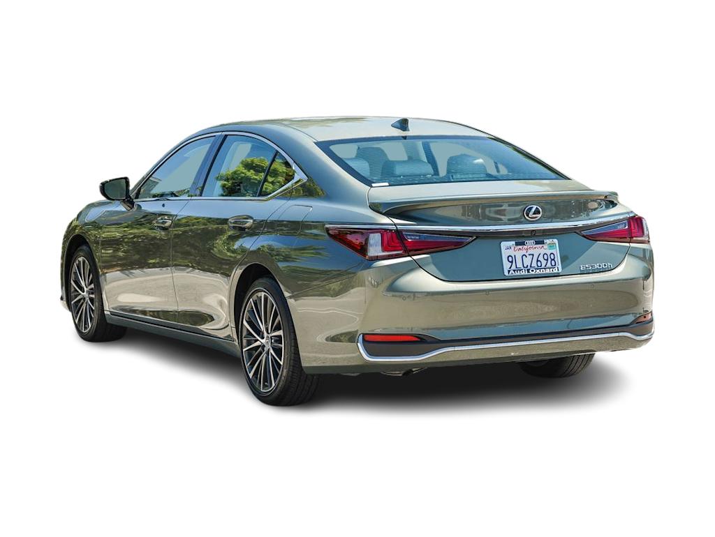 Thumbnail: 2024 Lexus ES - 3