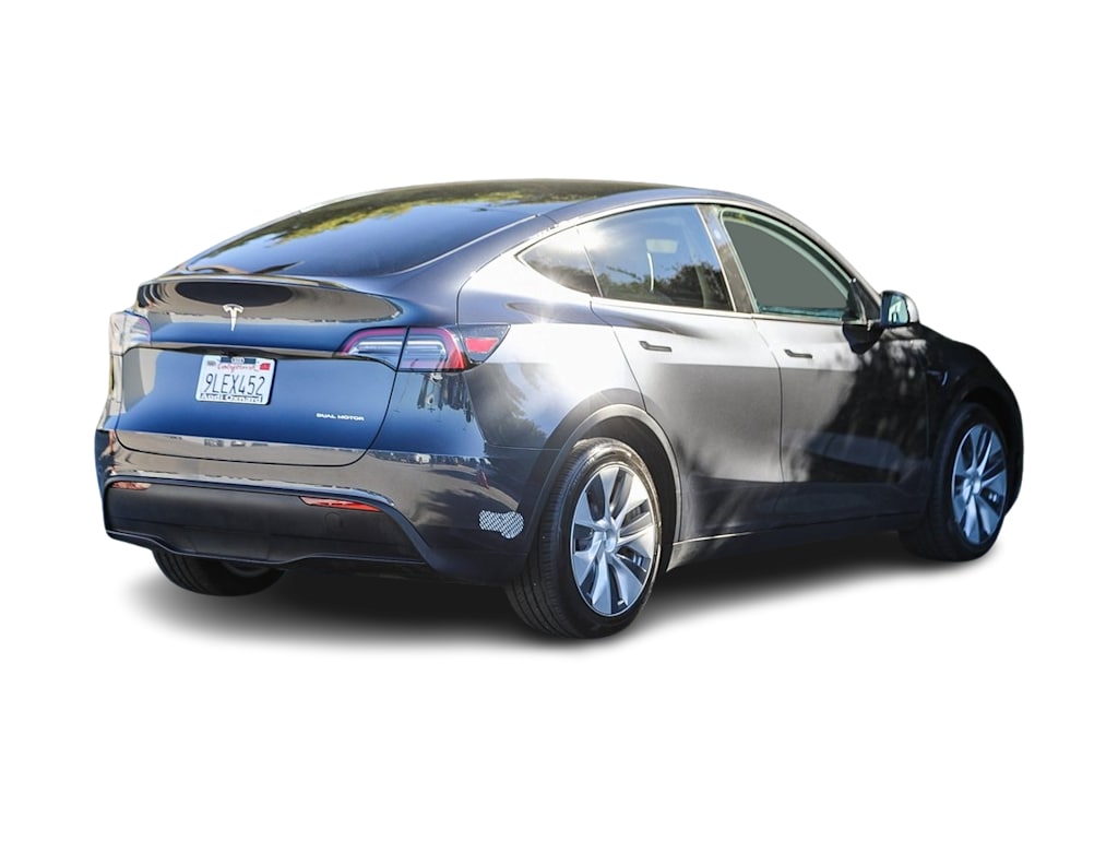 Thumbnail: 2024 Tesla Model Y - 17