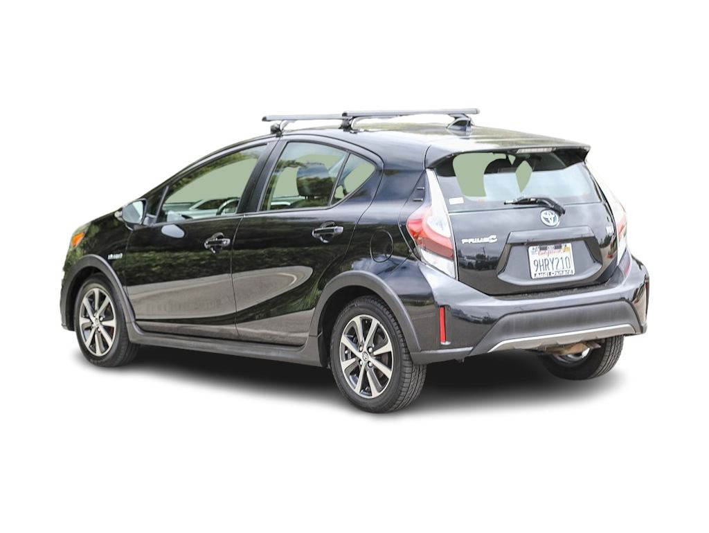 Thumbnail: 2018 Toyota Prius c - 3