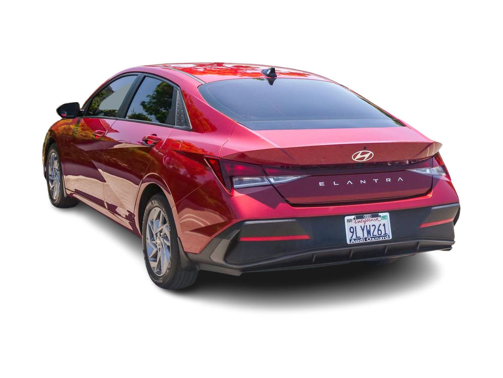 Thumbnail: 2024 Hyundai Elantra - 3