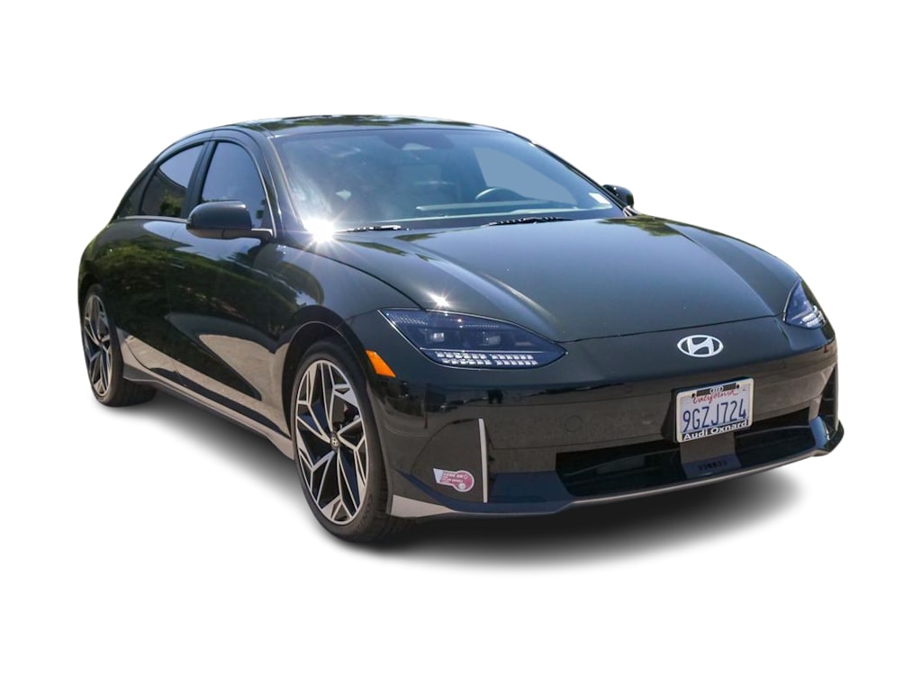 Thumbnail: 2023 Hyundai Ioniq 6 - 17