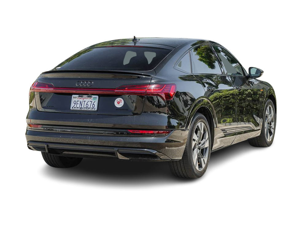 Thumbnail: 2023 Audi e-tron - 16