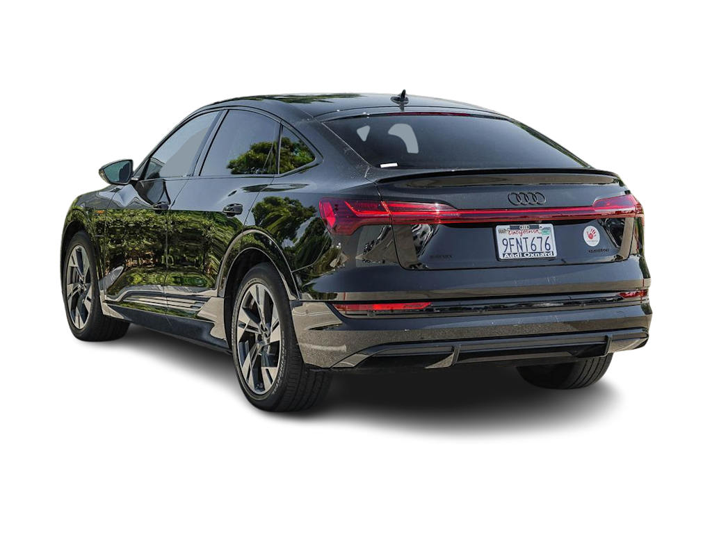 Thumbnail: 2023 Audi e-tron - 3