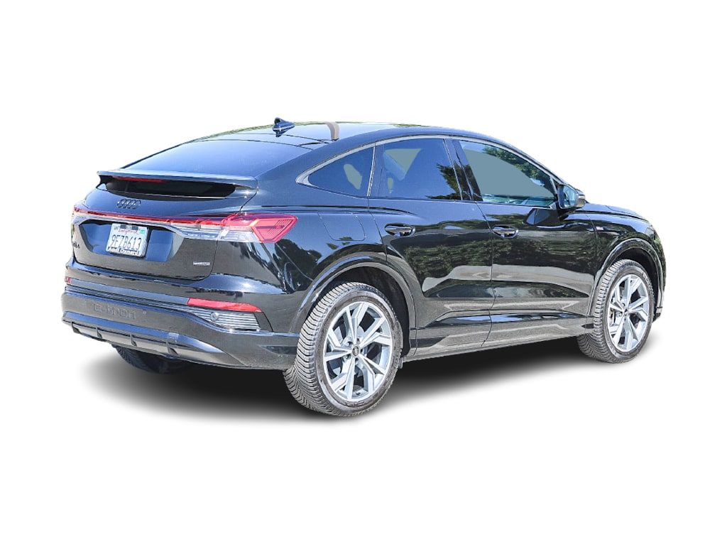 Thumbnail: 2023 Audi Q4 e-tron - 19