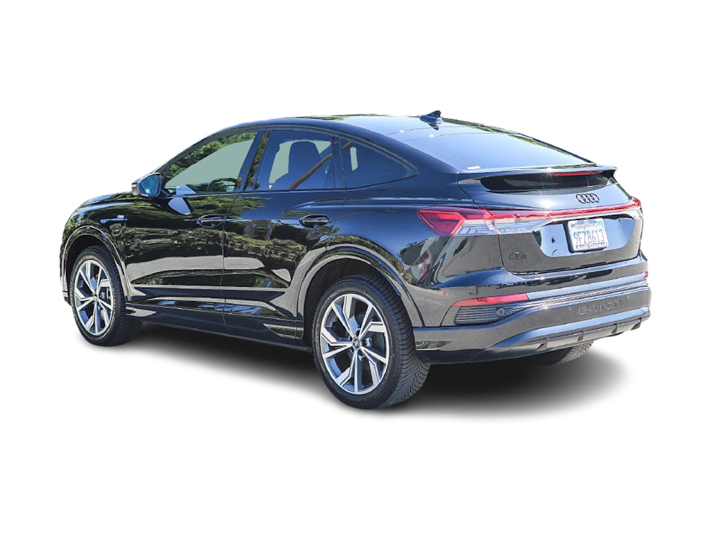 Thumbnail: 2023 Audi Q4 e-tron - 3