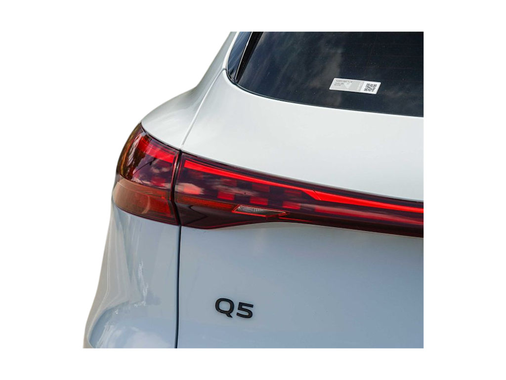 Thumbnail: 2025 Audi Q5 - 19