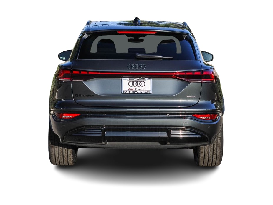 Thumbnail: 2027 Audi Q6 e-tron - 4