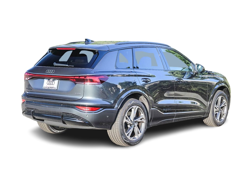Thumbnail: 2027 Audi Q6 e-tron - 17