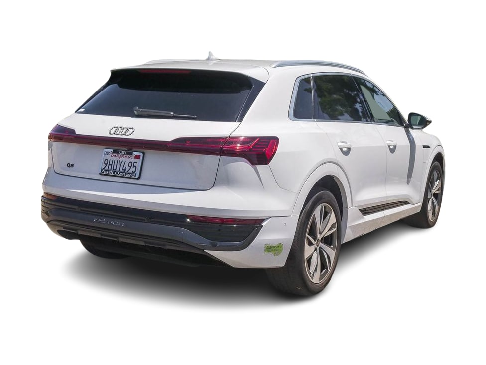 Thumbnail: 2024 Audi Q8 e-tron - 13