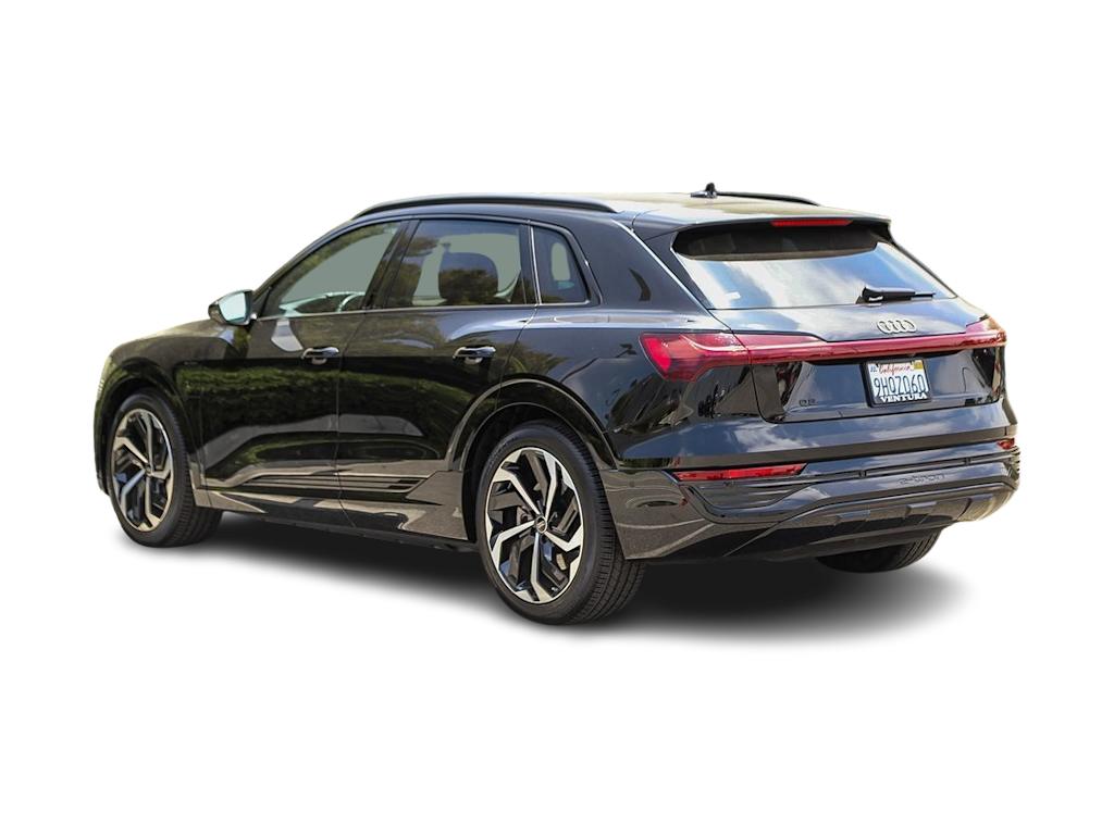 Thumbnail: 2024 Audi Q8 e-tron - 3