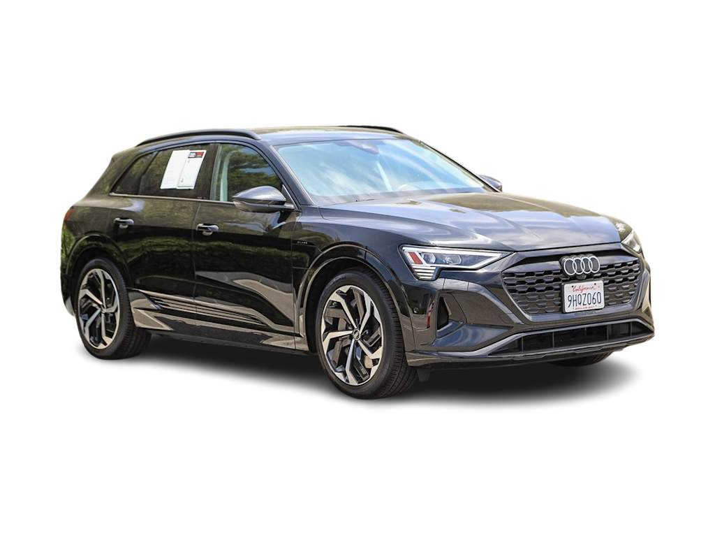 Thumbnail: 2024 Audi Q8 e-tron - 11