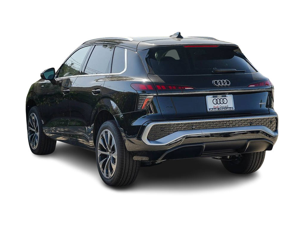 Thumbnail: 2026 Audi Q3 - 3