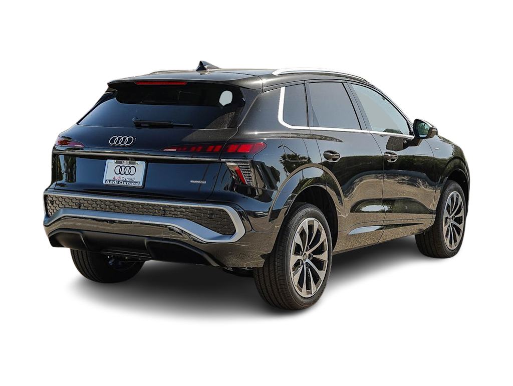 Thumbnail: 2026 Audi Q3 - 18