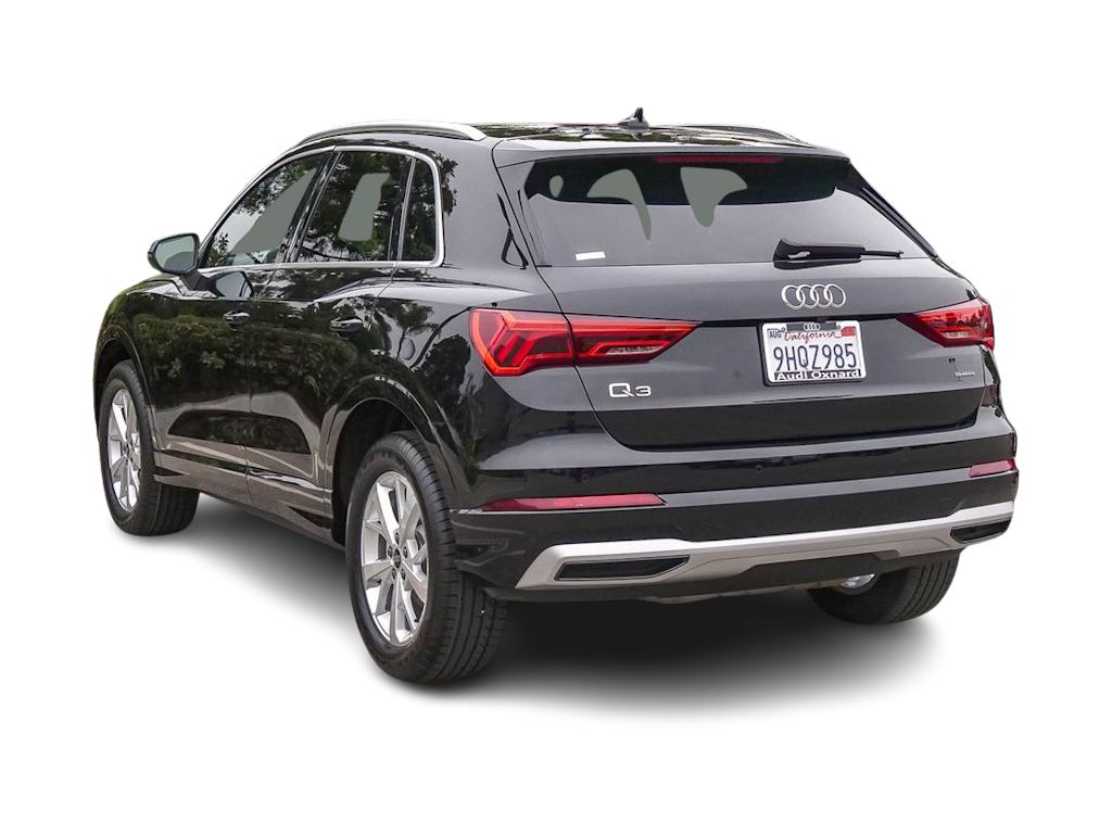 Thumbnail: 2023 Audi Q3 - 3