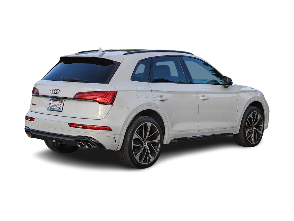 Thumbnail: 2023 Audi SQ5 - 16