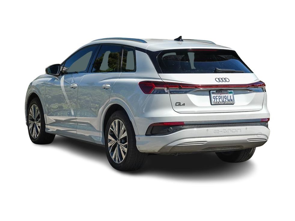 Thumbnail: 2023 Audi Q4 e-tron - 3