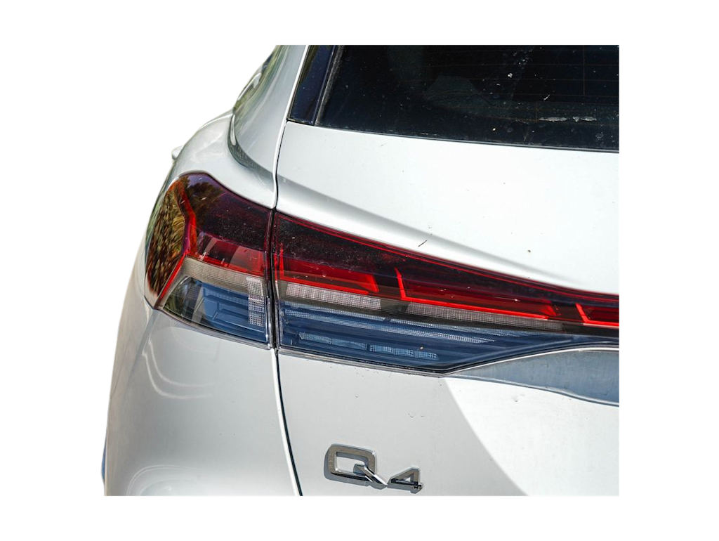 Thumbnail: 2023 Audi Q4 e-tron - 17