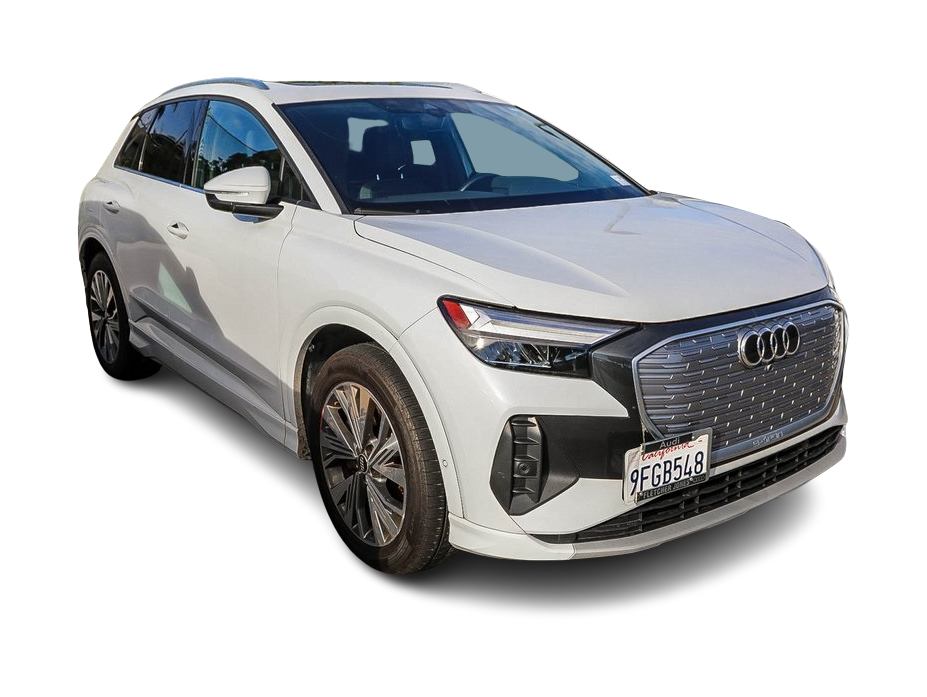 Thumbnail: 2023 Audi Q4 e-tron - 9