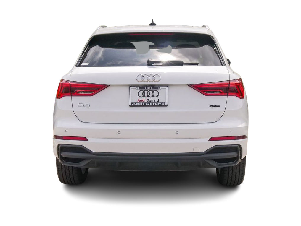 Thumbnail: 2023 Audi Q3 - 4