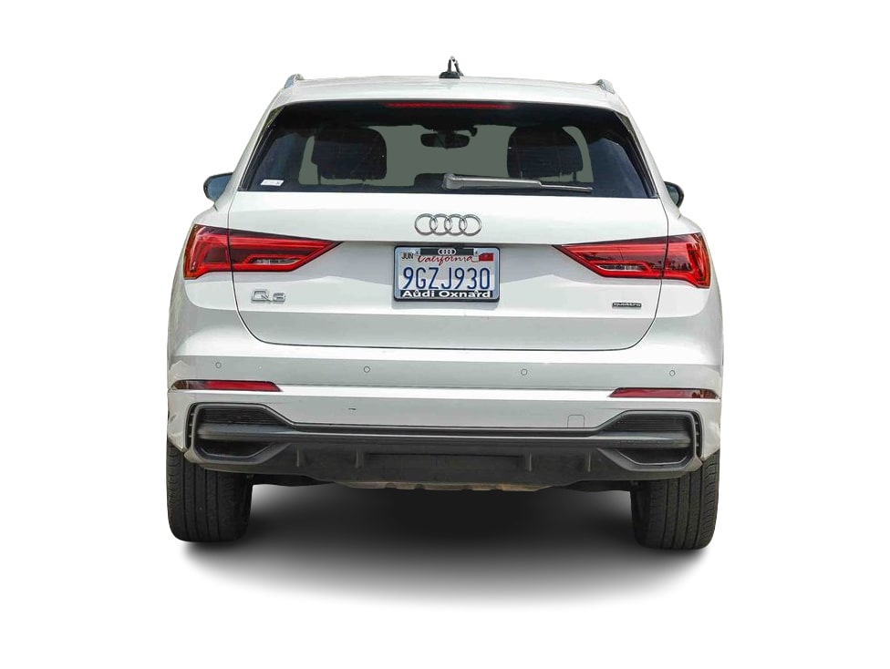Thumbnail: 2023 Audi Q3 - 4