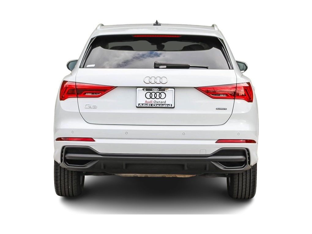 Thumbnail: 2022 Audi Q3 - 4