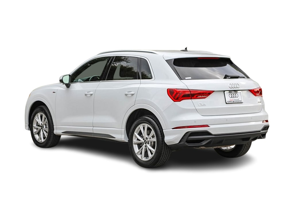 Thumbnail: 2022 Audi Q3 - 3