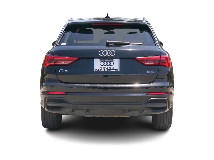 Thumbnail: 2024 Audi Q3 - 4