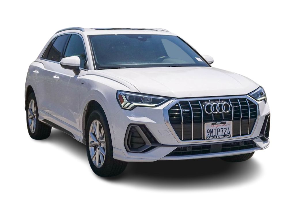 Thumbnail: 2024 Audi Q3 - 10