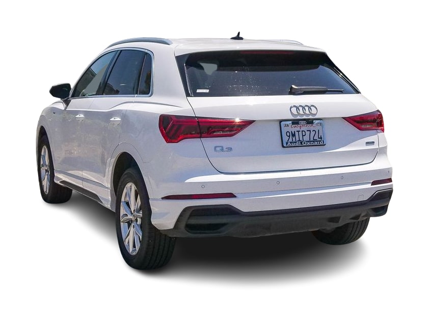 Thumbnail: 2024 Audi Q3 - 3