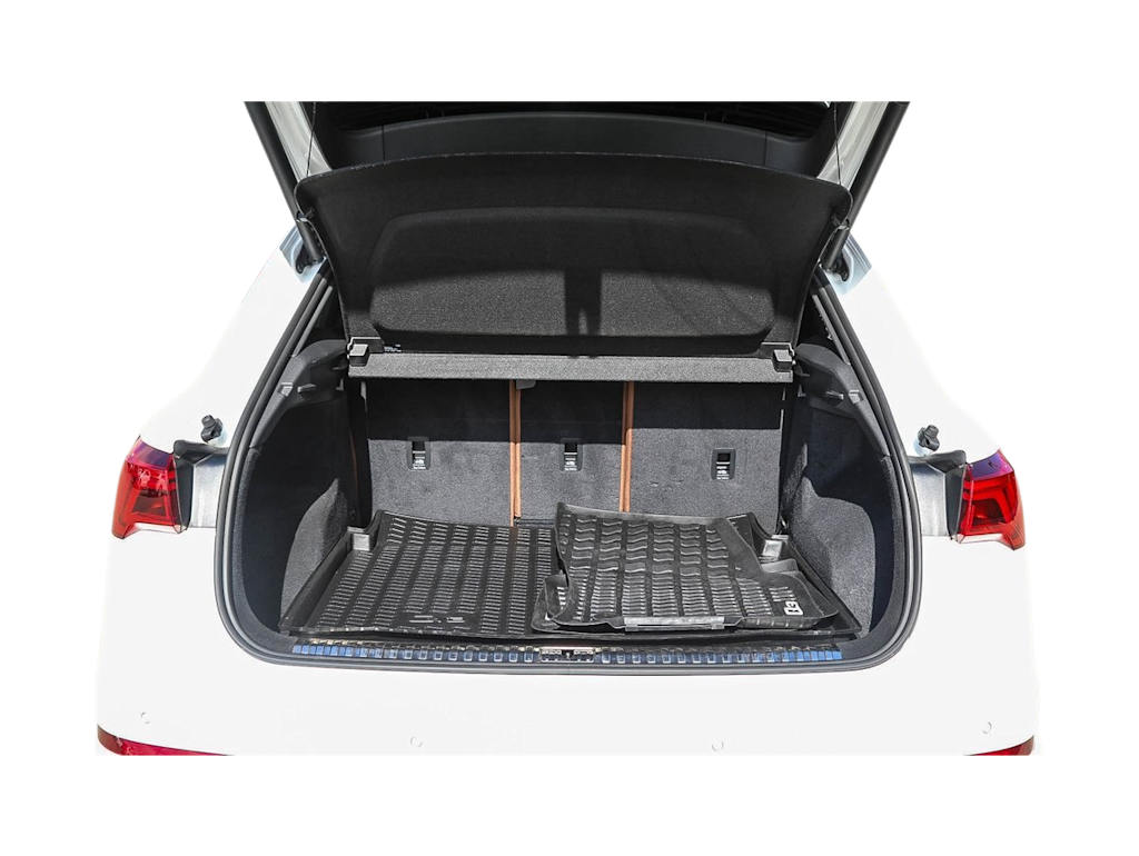 Thumbnail: 2022 Audi Q3 - 16