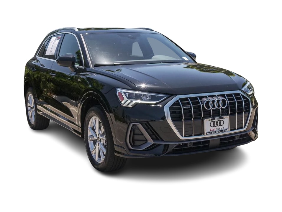 Thumbnail: 2025 Audi Q3 - 16