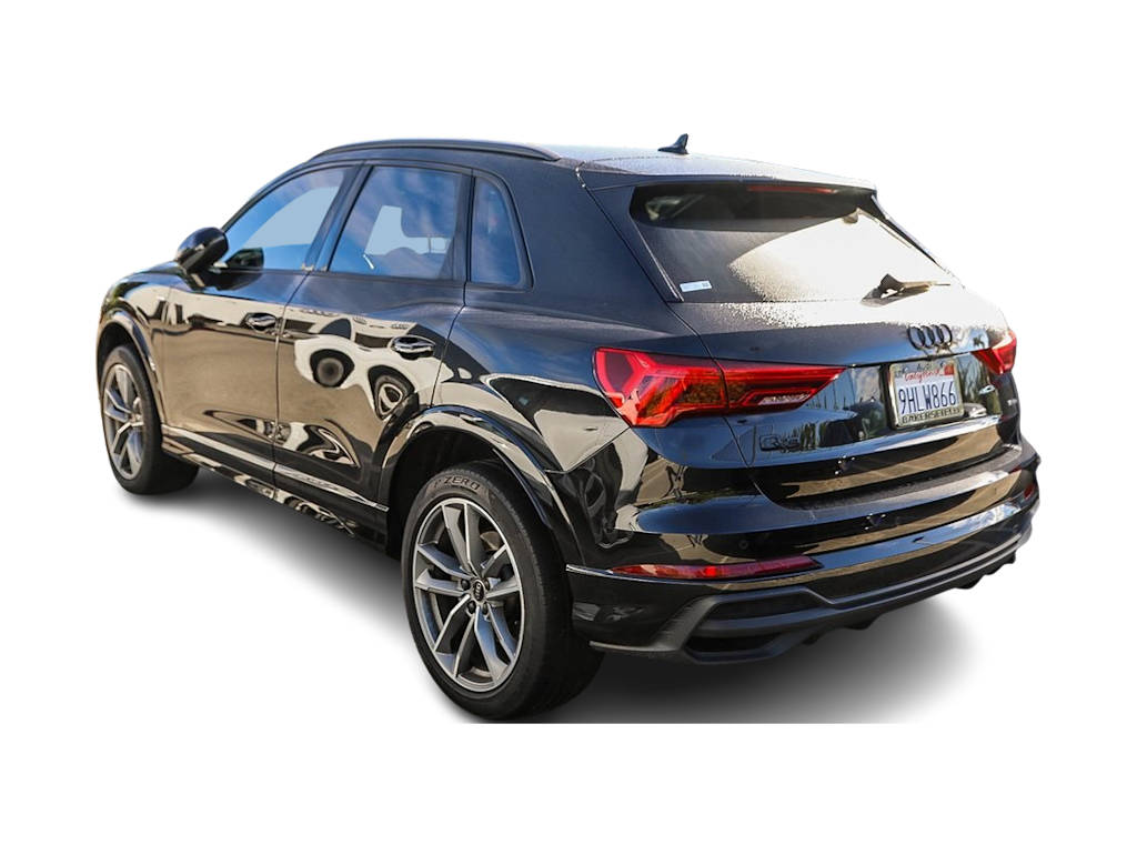 Thumbnail: 2023 Audi Q3 - 2