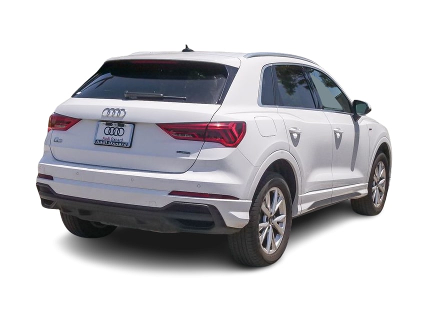 Thumbnail: 2024 Audi Q3 - 13