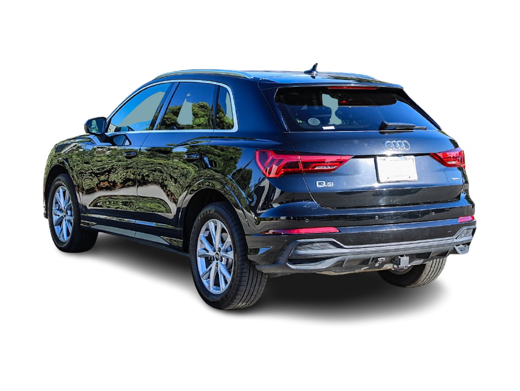 Thumbnail: 2023 Audi Q3 - 3
