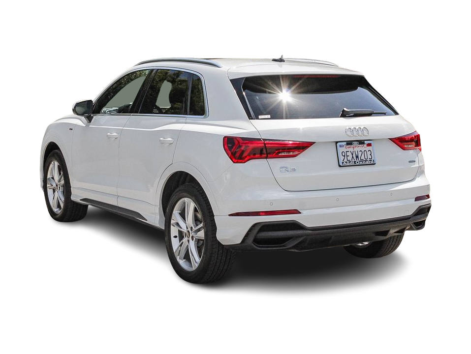 Thumbnail: 2023 Audi Q3 - 3