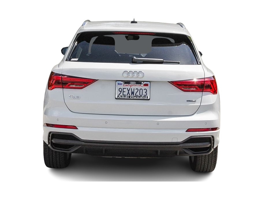 Thumbnail: 2023 Audi Q3 - 4