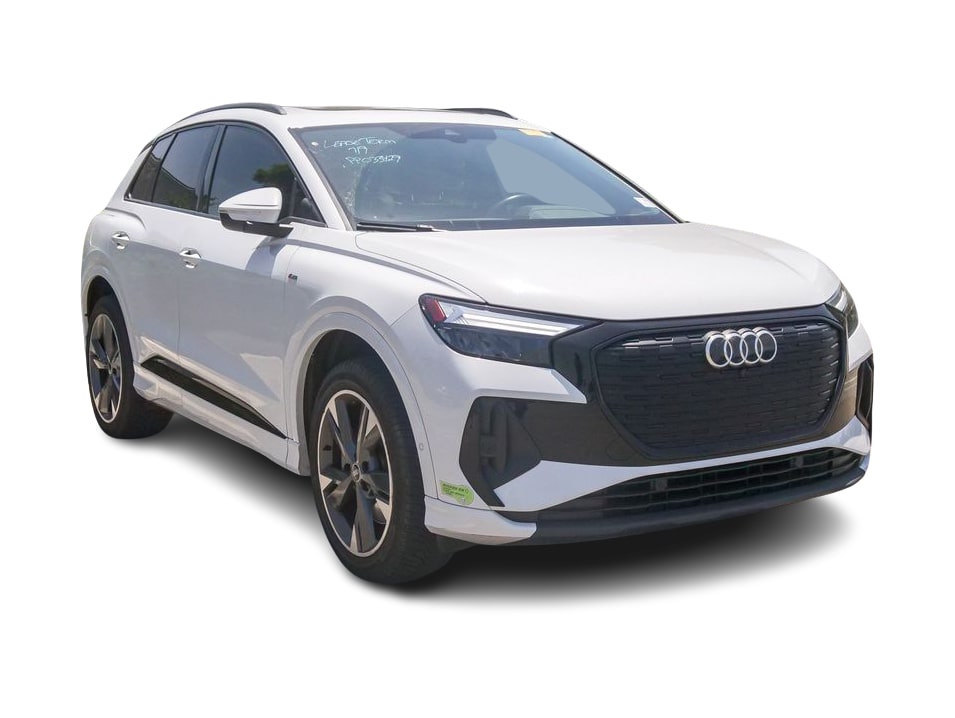 Thumbnail: 2023 Audi Q4 e-tron - 10