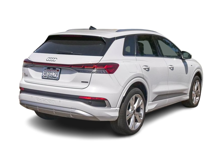 Thumbnail: 2023 Audi Q4 e-tron - 12
