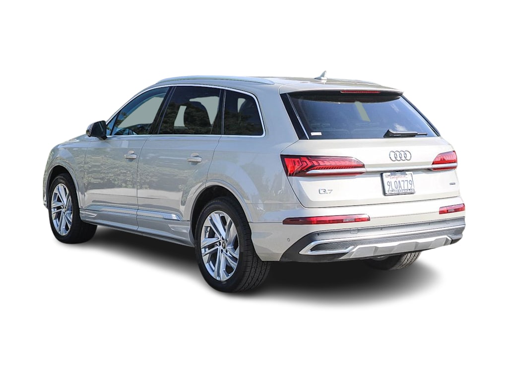 Thumbnail: 2024 Audi Q7 - 3