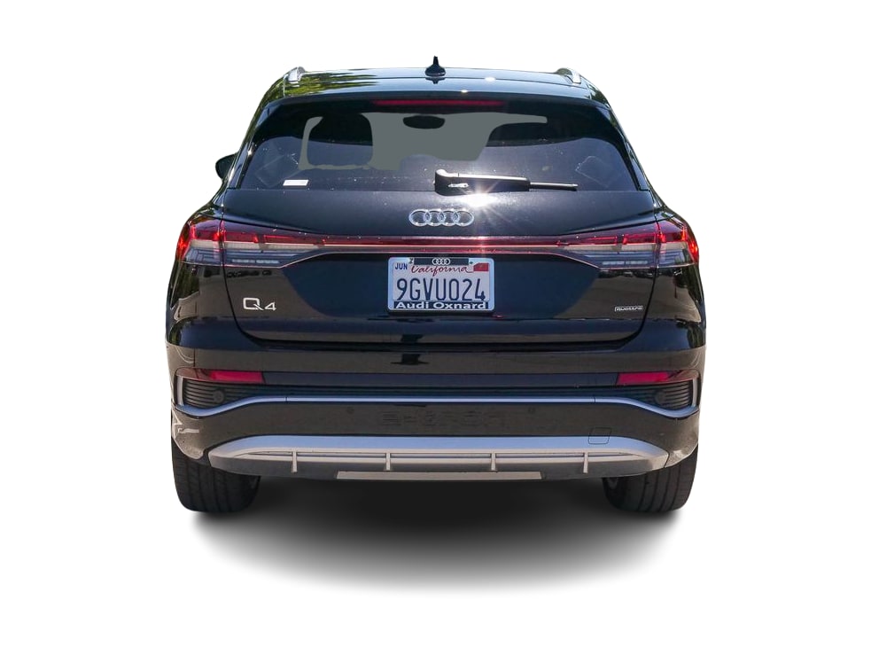 Thumbnail: 2023 Audi Q4 e-tron - 3