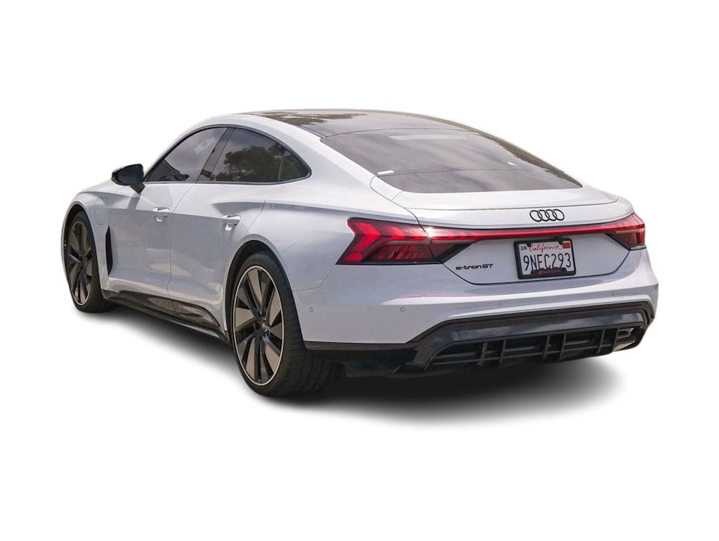 Thumbnail: 2024 Audi e-tron GT - 2