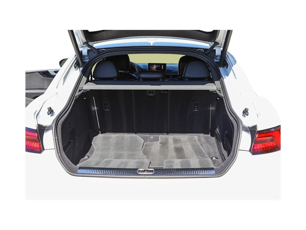 Thumbnail: 2019 Audi A5 - 16