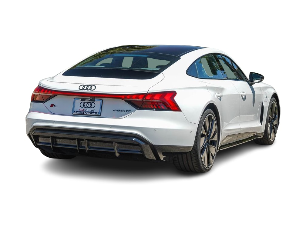 Thumbnail: 2026 Audi e-tron GT - 16